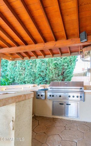 2362 Medina Avenue, Simi Valley, CA 93063