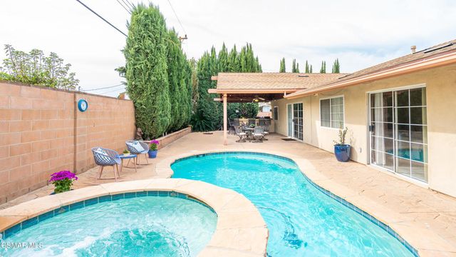 2362 Medina Avenue, Simi Valley, CA 93063