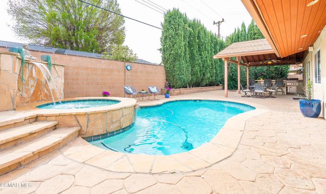 2362 Medina Avenue, Simi Valley, CA 93063