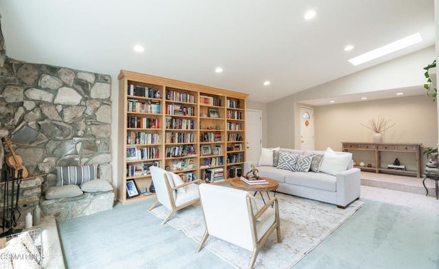 2362 Medina Avenue, Simi Valley, CA 93063