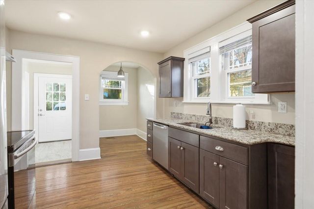 1216 Wasena AVE, Roanoke, VA 24015