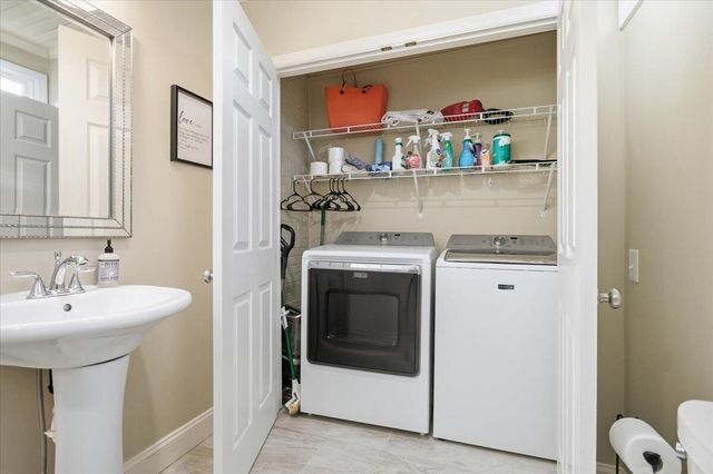 1216 Wasena AVE, Roanoke, VA 24015