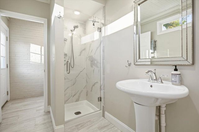 1216 Wasena AVE, Roanoke, VA 24015