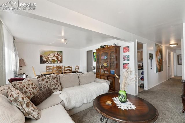 1512 E Monument Street, Colorado Springs, CO 80909