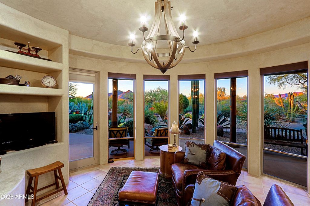 Image 24 of property listing at 7840 E THORNTREE Drive, Scottsdale, AZ 85266