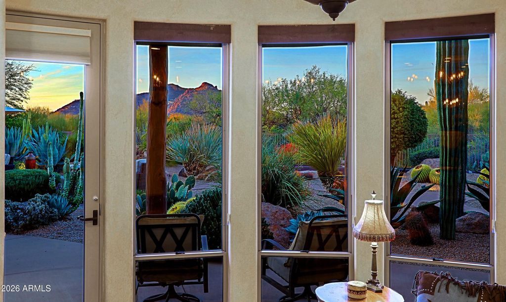 Image 25 of property listing at 7840 E THORNTREE Drive, Scottsdale, AZ 85266