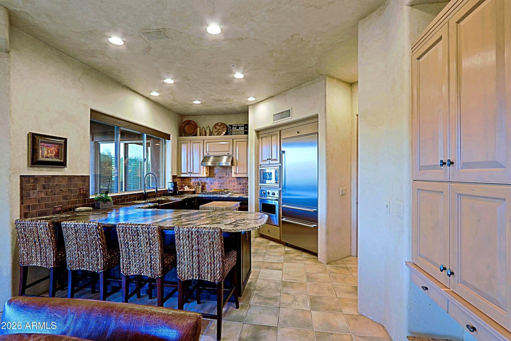 Image 28 of property listing at 7840 E THORNTREE Drive, Scottsdale, AZ 85266