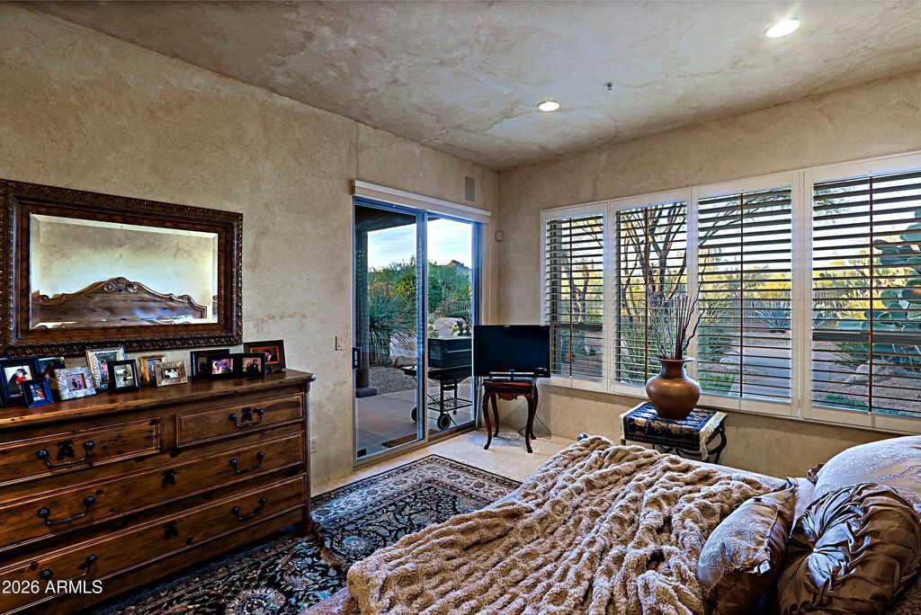 Image 35 of property listing at 7840 E THORNTREE Drive, Scottsdale, AZ 85266