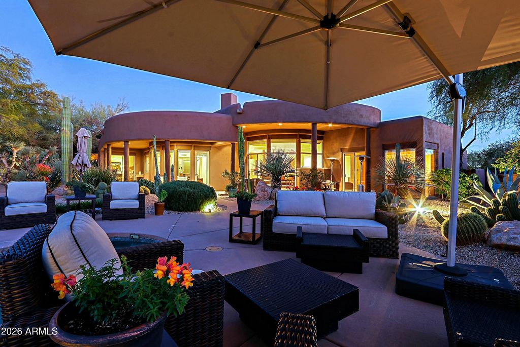 Image 51 of property listing at 7840 E THORNTREE Drive, Scottsdale, AZ 85266