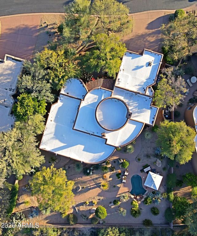 Image 65 of property listing at 7840 E THORNTREE Drive, Scottsdale, AZ 85266