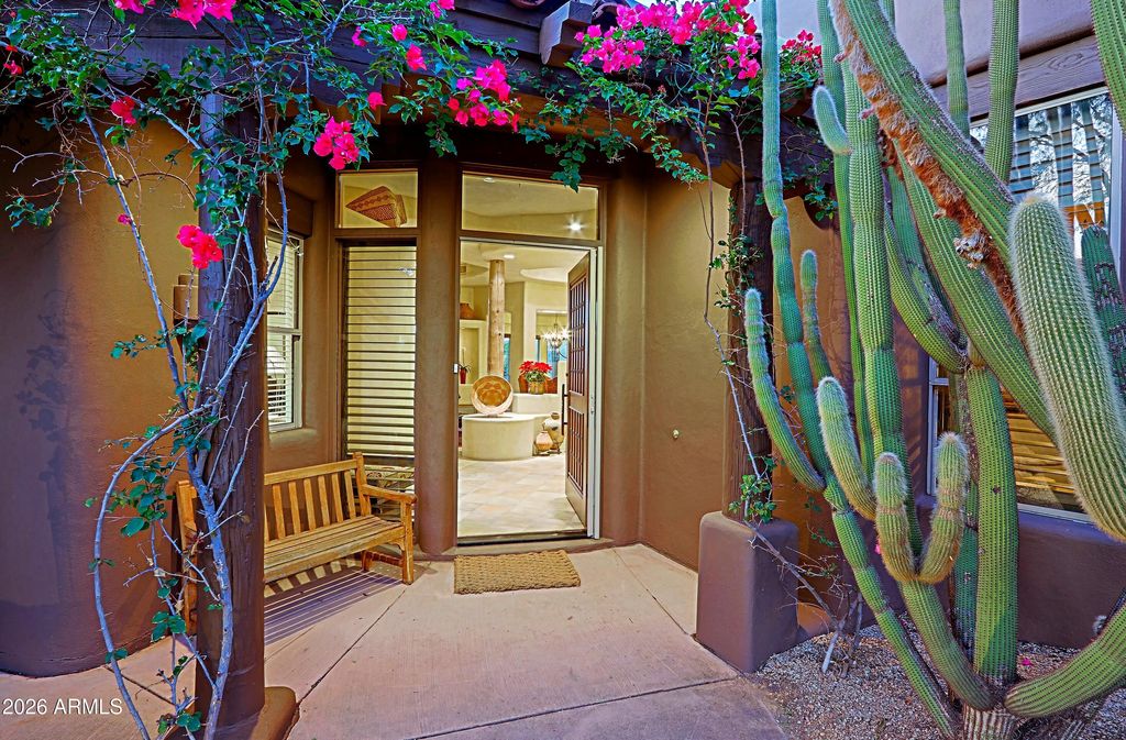 Image 70 of property listing at 7840 E THORNTREE Drive, Scottsdale, AZ 85266