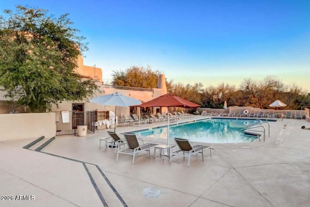 Image 81 of property listing at 7840 E THORNTREE Drive, Scottsdale, AZ 85266