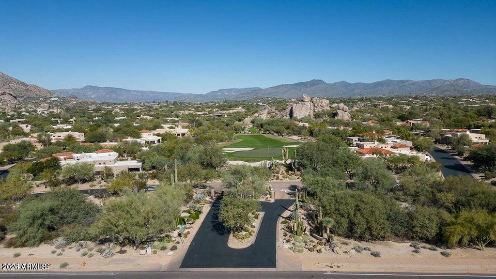 Image 84 of property listing at 7840 E THORNTREE Drive, Scottsdale, AZ 85266