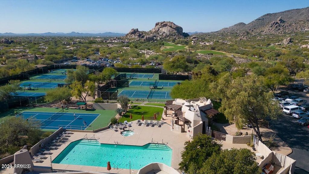 Image 86 of property listing at 7840 E THORNTREE Drive, Scottsdale, AZ 85266