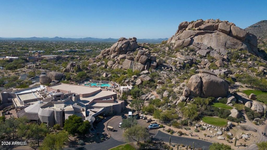 Image 87 of property listing at 7840 E THORNTREE Drive, Scottsdale, AZ 85266