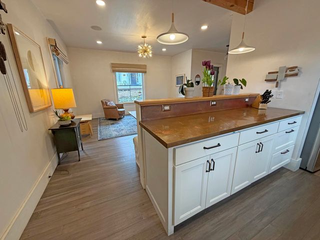 81 Chapin Street, Brattleboro, VT 05301