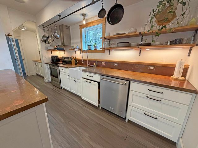 81 Chapin Street, Brattleboro, VT 05301