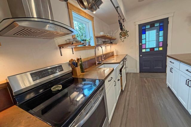 81 Chapin Street, Brattleboro, VT 05301