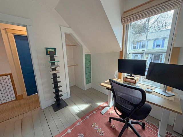 81 Chapin Street, Brattleboro, VT 05301
