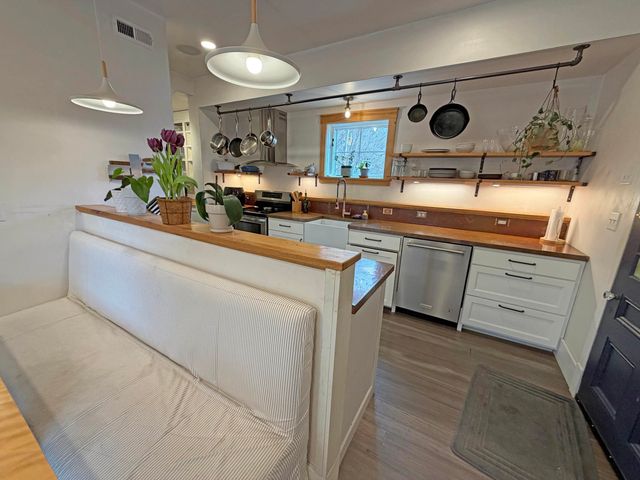 81 Chapin Street, Brattleboro, VT 05301