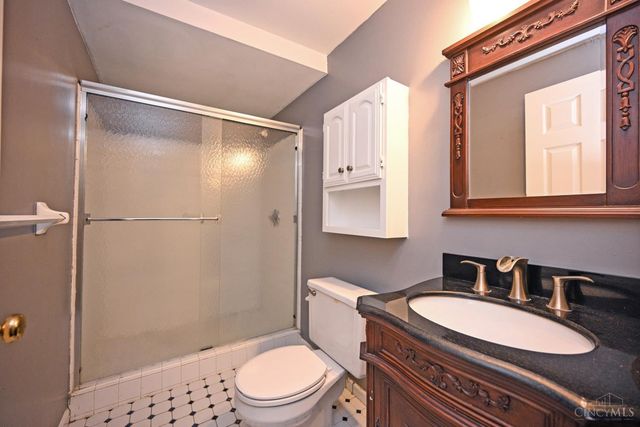 5461 Hanover Circle, Cincinnati, OH 45230