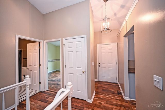 5461 Hanover Circle, Cincinnati, OH 45230