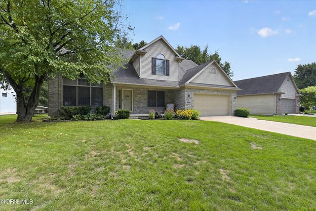 807 Whisperwood Parkway, Holland, OH 43528