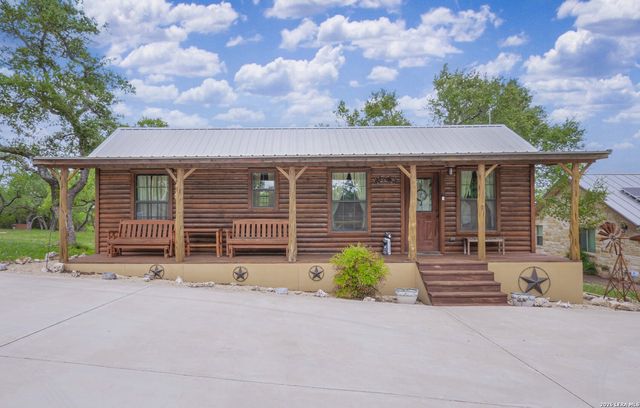 911 STONEY RIDGE RD, Bulverde, TX 78163
