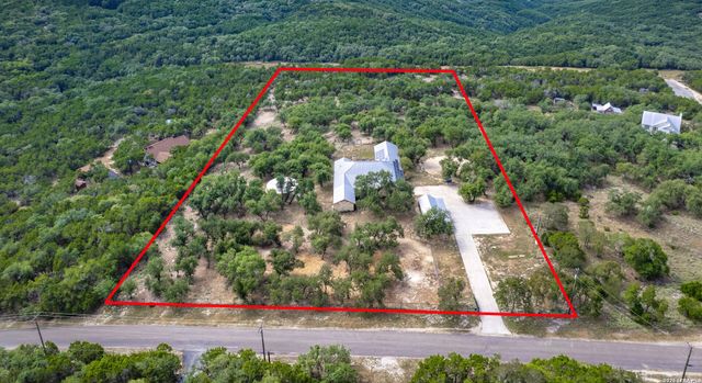 911 STONEY RIDGE RD, Bulverde, TX 78163