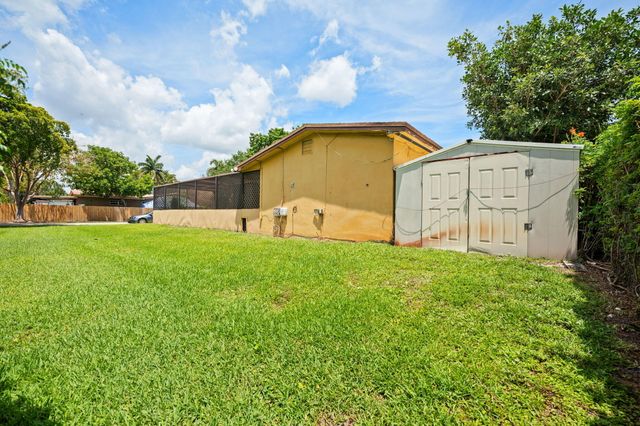 8350 NW 23rd Street, Pembroke Pines, FL 33024