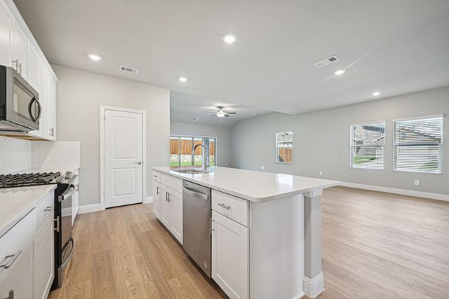 6624 Stone Elm Lane, Fort Worth, TX 76036