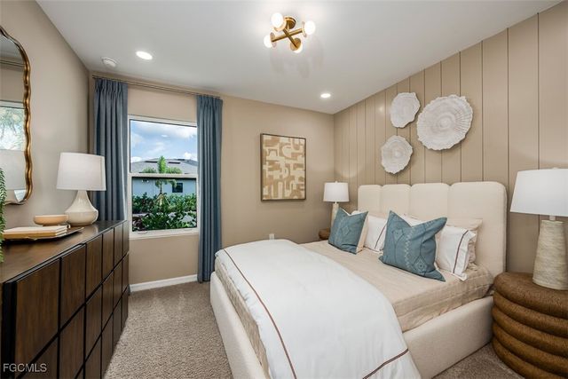 257 Moonlit Lake TRL, Lehigh Acres, FL 33936