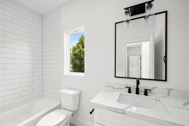 5514 Hardy Street, Houston, TX 77009