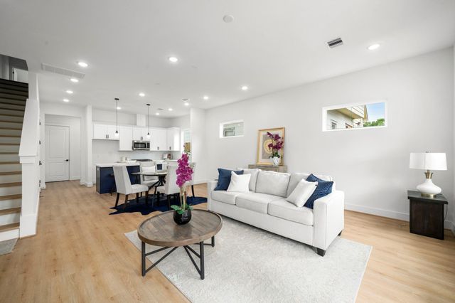 5514 Hardy Street, Houston, TX 77009