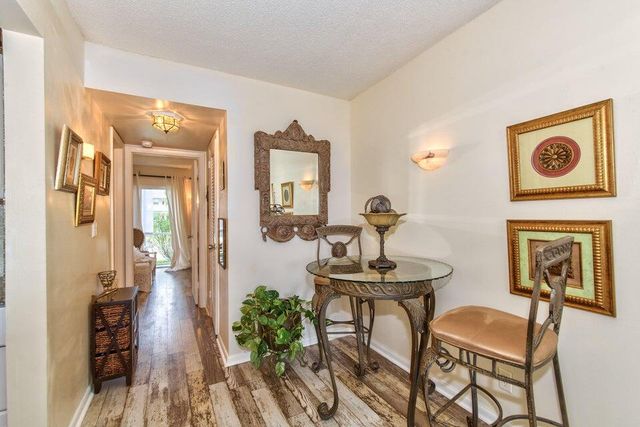 59 Bedford C, West Palm Beach, FL 33417