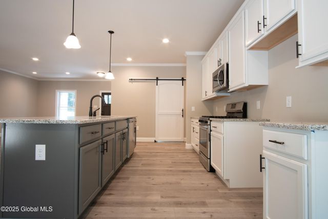 10 Killington Lane, Johnstown, NY 12095