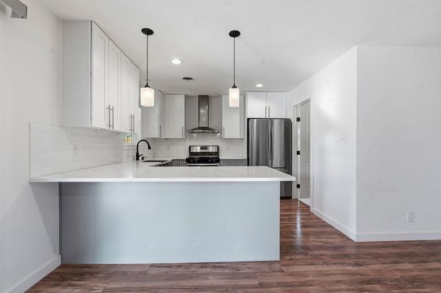 2612 Little John LN, Austin, TX 78704