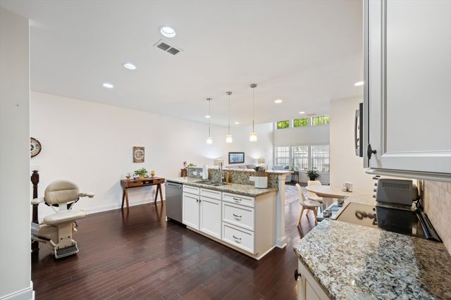 2331 River Terrace Dr, Murfreesboro, TN 37129