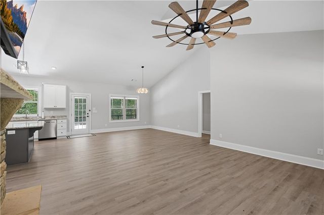 22 Logsplitter Pass, Dahlonega, GA 30533