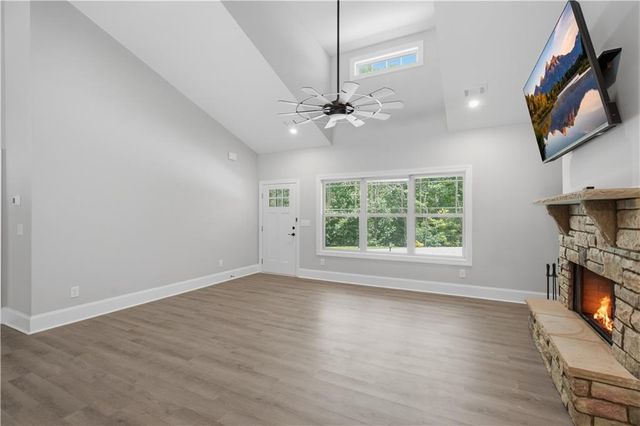 22 Logsplitter Pass, Dahlonega, GA 30533