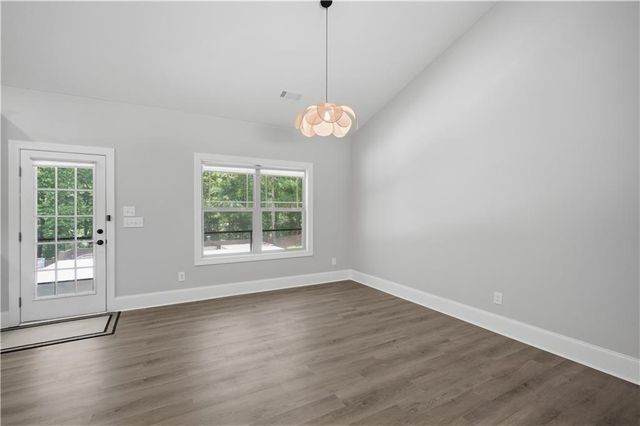 22 Logsplitter Pass, Dahlonega, GA 30533