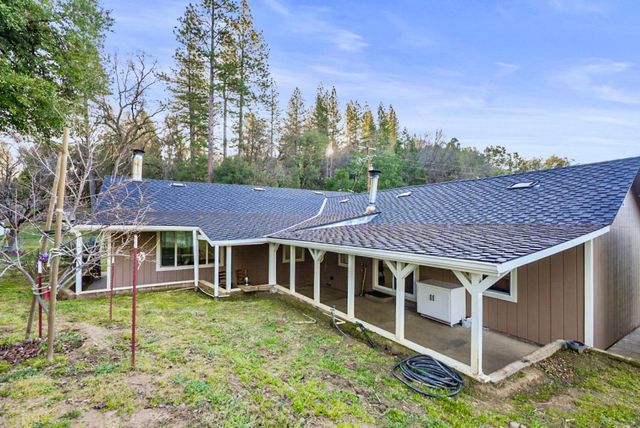 19634 Highway 26, West Point, CA 95255
