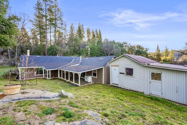 19634 Highway 26, West Point, CA 95255