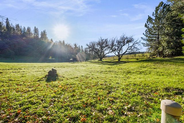 19634 Highway 26, West Point, CA 95255