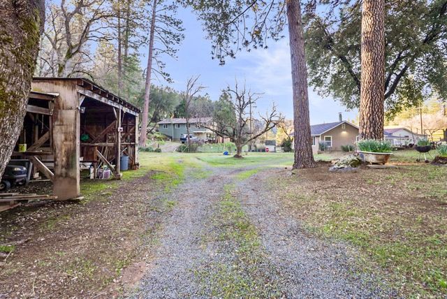 19634 Highway 26, West Point, CA 95255