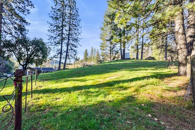 19634 Highway 26, West Point, CA 95255