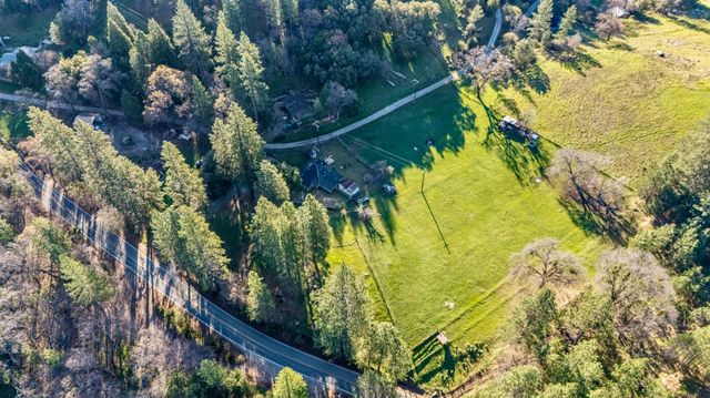 19634 Highway 26, West Point, CA 95255