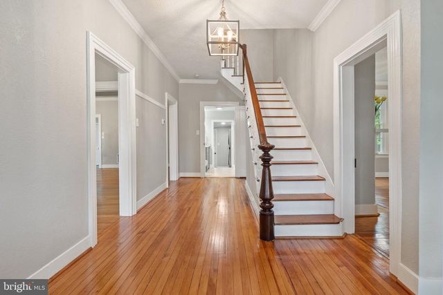 105 E WASHINGTON ST, Remington, VA 22734