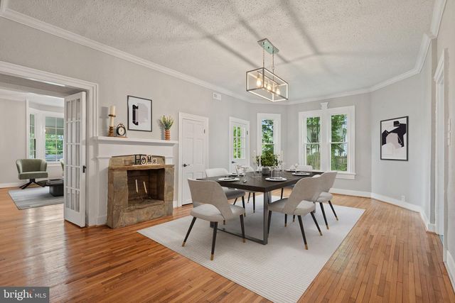 105 E WASHINGTON ST, Remington, VA 22734