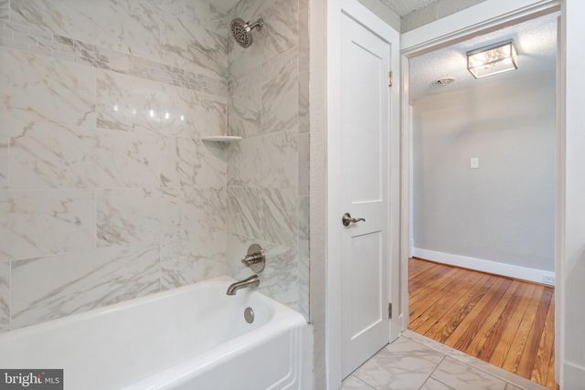 105 E WASHINGTON ST, Remington, VA 22734